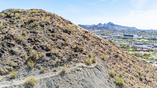 9804 N 4TH Avenue, Phoenix, AZ 85021