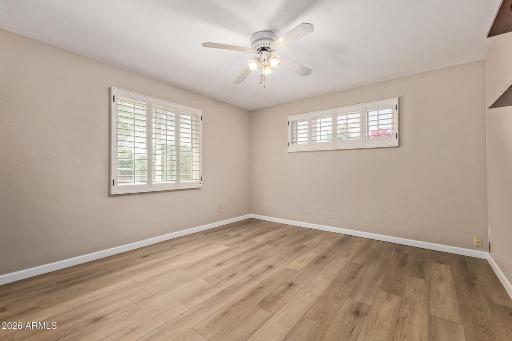 Image 24 of property listing at 9804 N 4TH Avenue, Phoenix, AZ 85021
