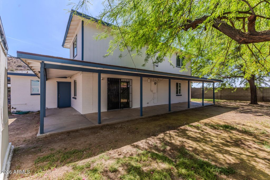 Image 31 of property listing at 9804 N 4TH Avenue, Phoenix, AZ 85021