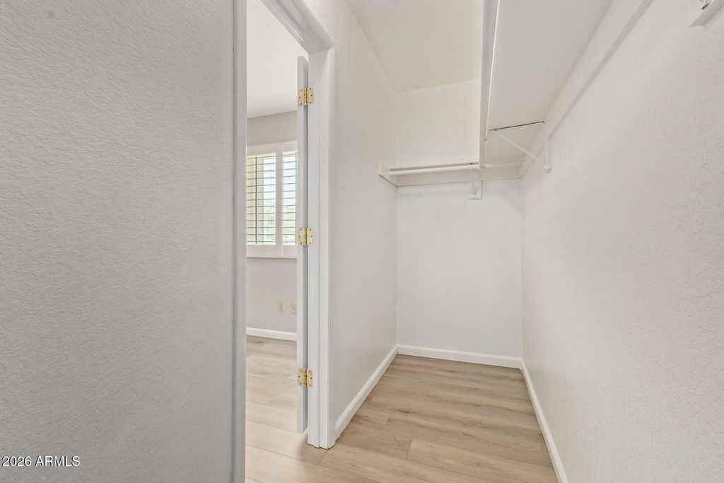 Image 40 of property listing at 9804 N 4TH Avenue, Phoenix, AZ 85021