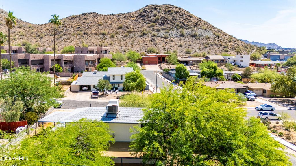 Image 43 of property listing at 9804 N 4TH Avenue, Phoenix, AZ 85021