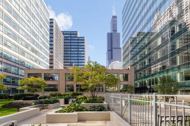 125 S Jefferson Street 2408, Chicago, IL 60661