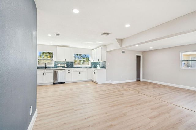 4903 S 79TH STREET, Tampa, FL 33619