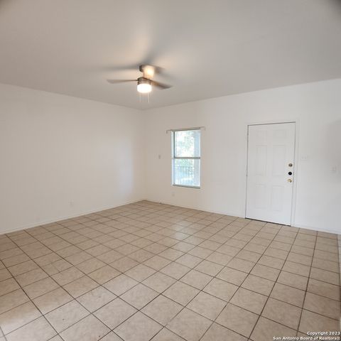 1702 W Craig Pl Apt 2, San Antonio, TX 78201