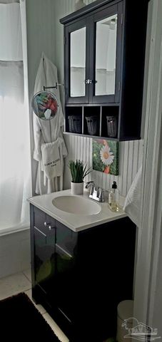 1414 E Maxwell St, Pensacola, FL 32503