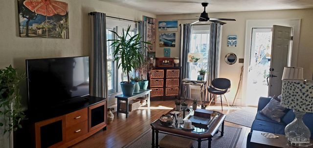 1414 E Maxwell St, Pensacola, FL 32503