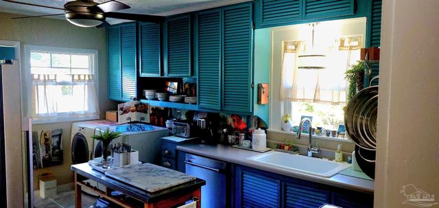 1414 E Maxwell St, Pensacola, FL 32503