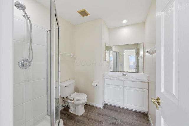 1075 Shady Lake Drive, Columbus, OH 43228