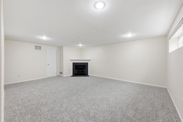 1075 Shady Lake Drive, Columbus, OH 43228