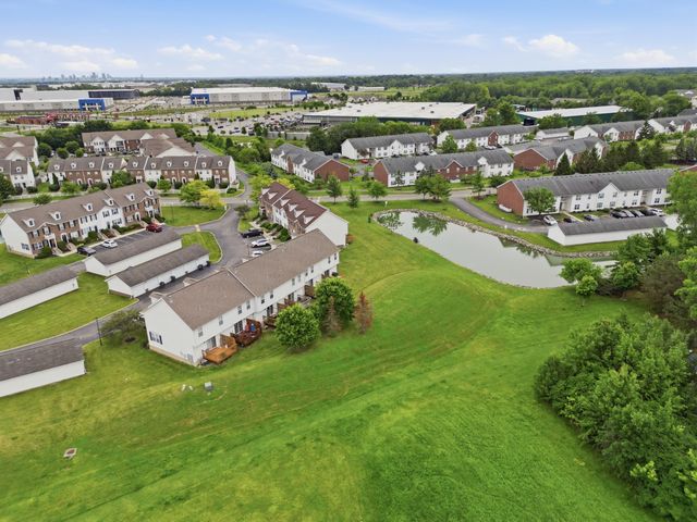 1075 Shady Lake Drive, Columbus, OH 43228