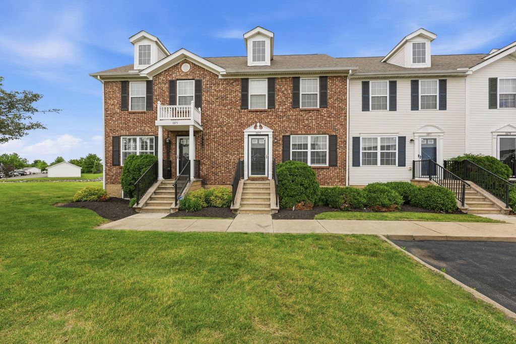 1075 Shady Lake Drive, Columbus, OH 43228