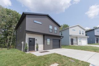 2832 EMERY DR, Columbia, MO 65202