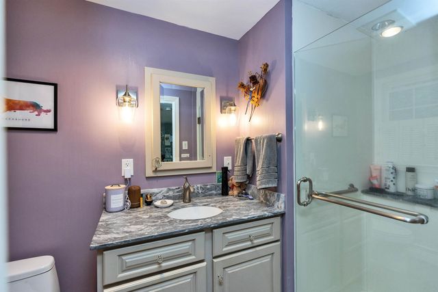 32 Keenan Drive, Peterborough, NH 03458
