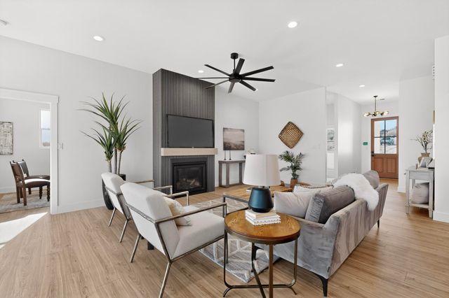 140 Nicky Lane, Corrales, NM 87048