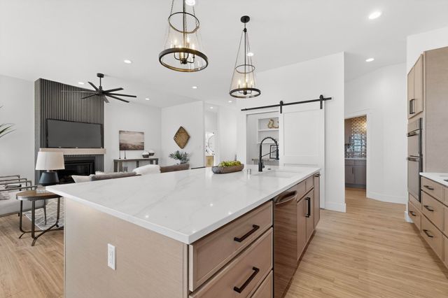 140 Nicky Lane, Corrales, NM 87048