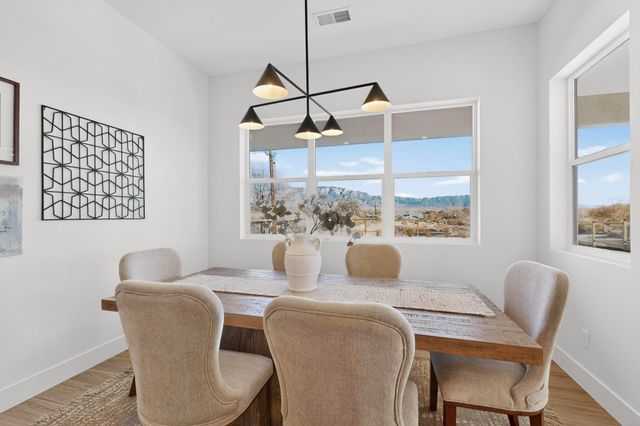 140 Nicky Lane, Corrales, NM 87048