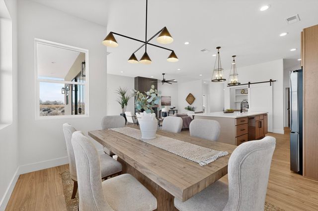 140 Nicky Lane, Corrales, NM 87048