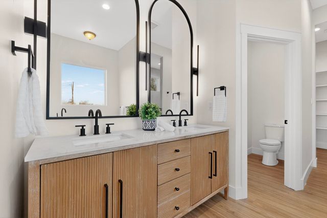 140 Nicky Lane, Corrales, NM 87048