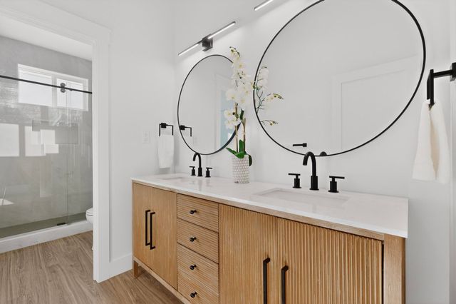 140 Nicky Lane, Corrales, NM 87048