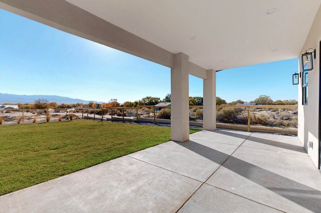 140 Nicky Lane, Corrales, NM 87048