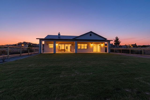 140 Nicky Lane, Corrales, NM 87048