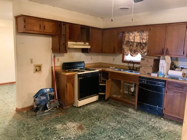 1860 HWY 59 ST, Covington, TN 38019