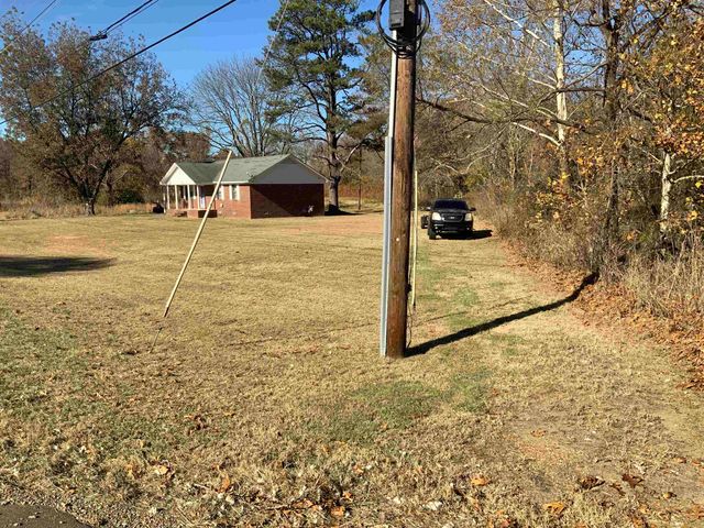 1860 HWY 59 ST, Covington, TN 38019