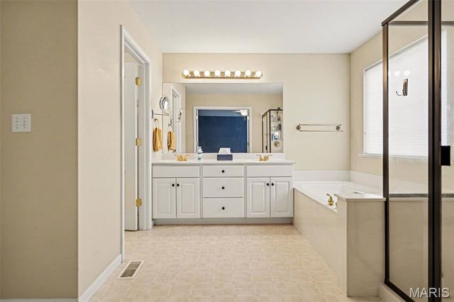 1580 Kelly Court, Washington, MO 63090