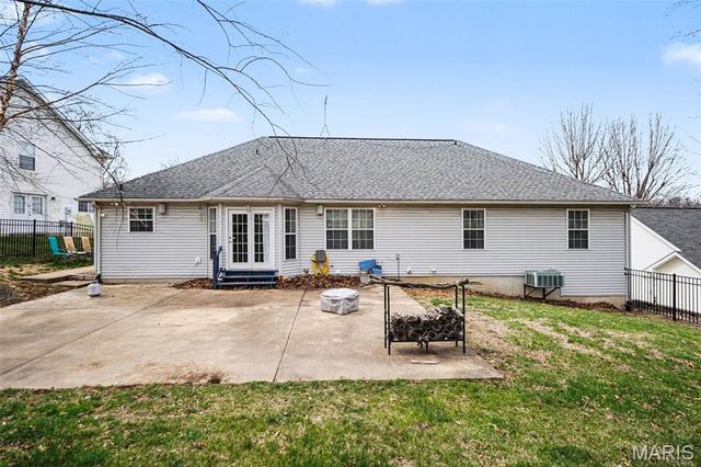 1580 Kelly Court, Washington, MO 63090