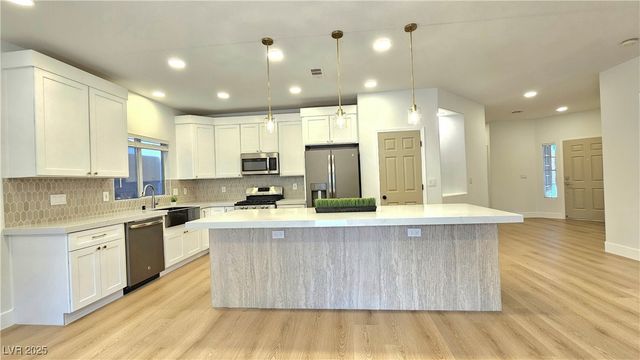 3205 Townsend Hall Court, Las Vegas, NV 89135