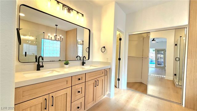 3205 Townsend Hall Court, Las Vegas, NV 89135