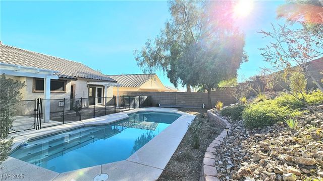 3205 Townsend Hall Court, Las Vegas, NV 89135