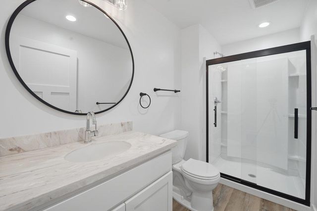 840 Grand Blvd, Evansdale, IA 50707