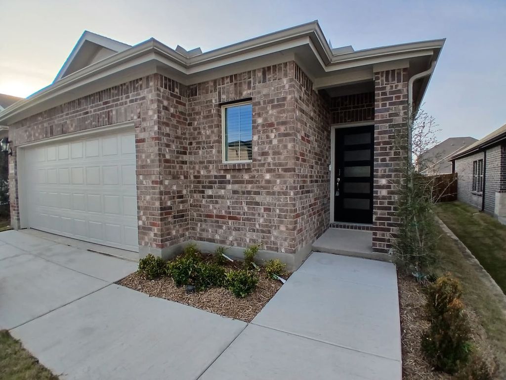 600 Clover Creek, Mckinney, TX 75071