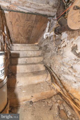 2100 SINGERLY RD, Elkton, MD 21921