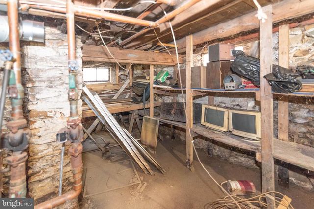 2100 SINGERLY RD, Elkton, MD 21921