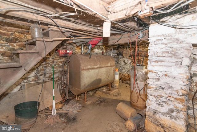 2100 SINGERLY RD, Elkton, MD 21921