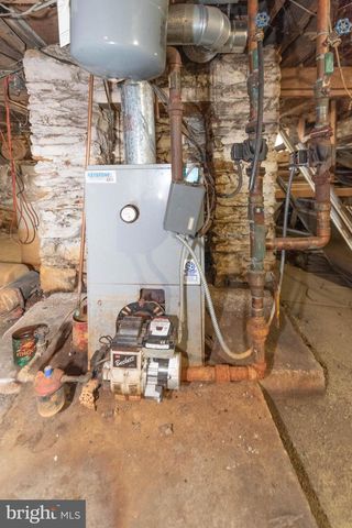 2100 SINGERLY RD, Elkton, MD 21921