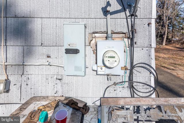 2100 SINGERLY RD, Elkton, MD 21921