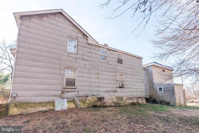 2100 SINGERLY RD, Elkton, MD 21921