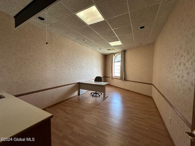 11 Murray Street, Glens Falls, NY 12801