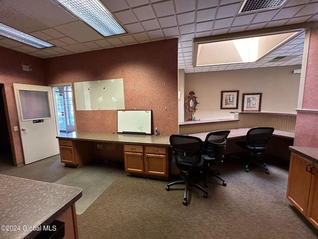 11 Murray Street, Glens Falls, NY 12801