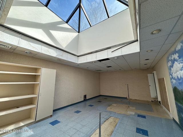 11 Murray Street, Glens Falls, NY 12801