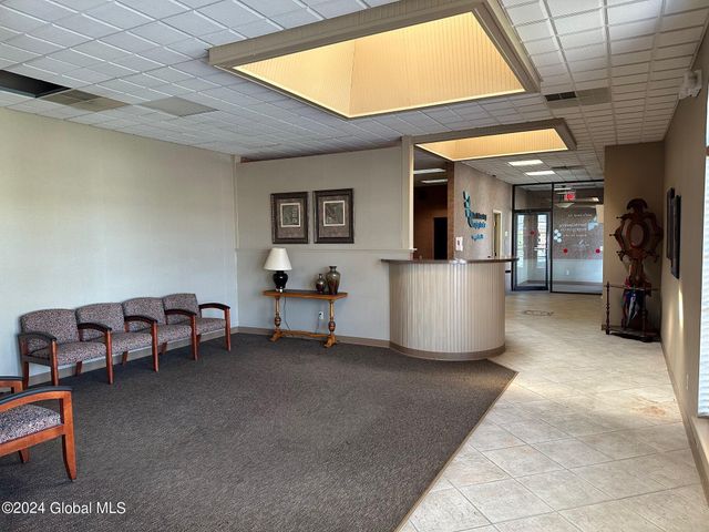 11 Murray Street, Glens Falls, NY 12801