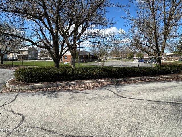 11 Murray Street, Glens Falls, NY 12801