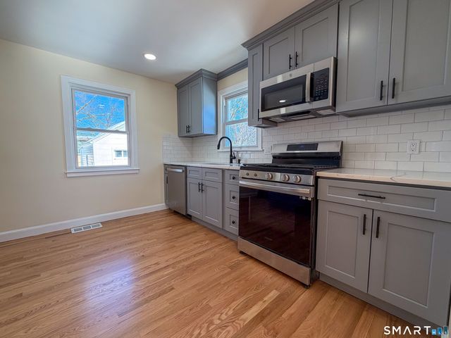 48 Rockwood Road, Hamden, CT 06514