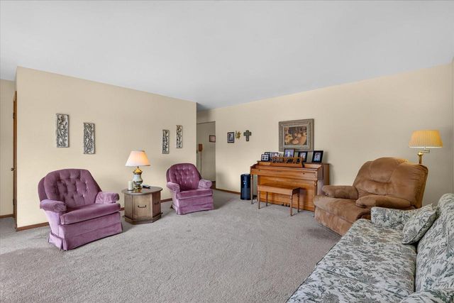 2016 Moreland Drive, Janesville, WI 53548