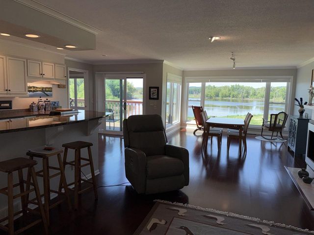 3350 Bayside COURT, La Crosse, WI 54601