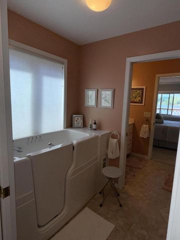 3350 Bayside COURT, La Crosse, WI 54601