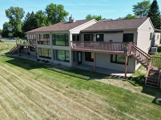 3350 Bayside COURT, La Crosse, WI 54601